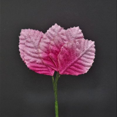 Blomblad på ståltråd