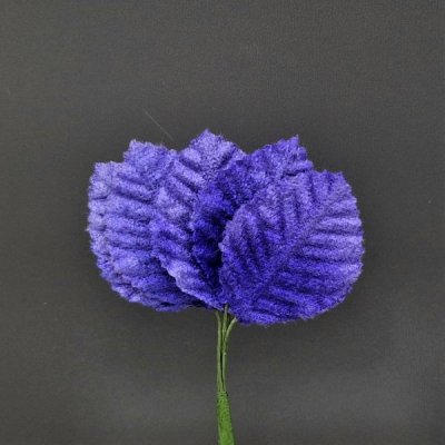 Blomblad på ståltråd
