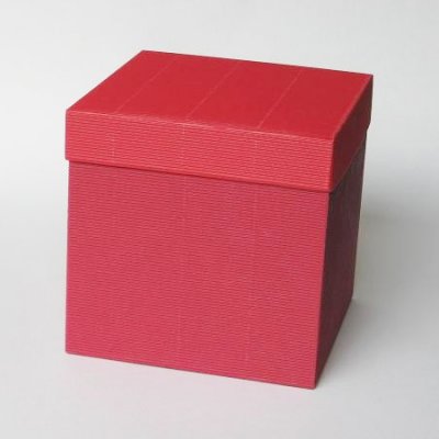 Presentask i wellpapp - Olika färger - 20 x 20 x 20 cm