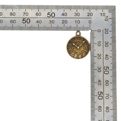 metalldekoration klocka