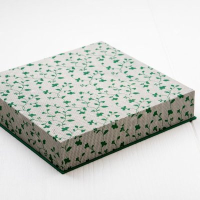 Handgjord låda lokta