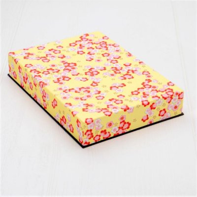 Handgjord låda Chiyogami